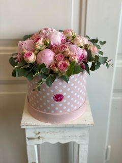 Flower box - minurůže a pivoňky